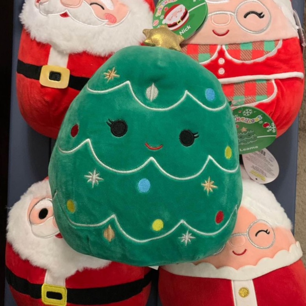 Xmas Squishmallow- Tree